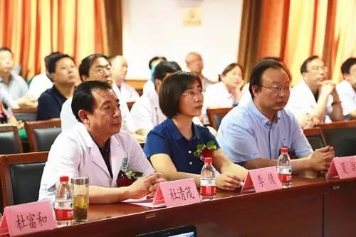 【我院與北京醫(yī)療專家集團合作成立泌尿外科分中心】